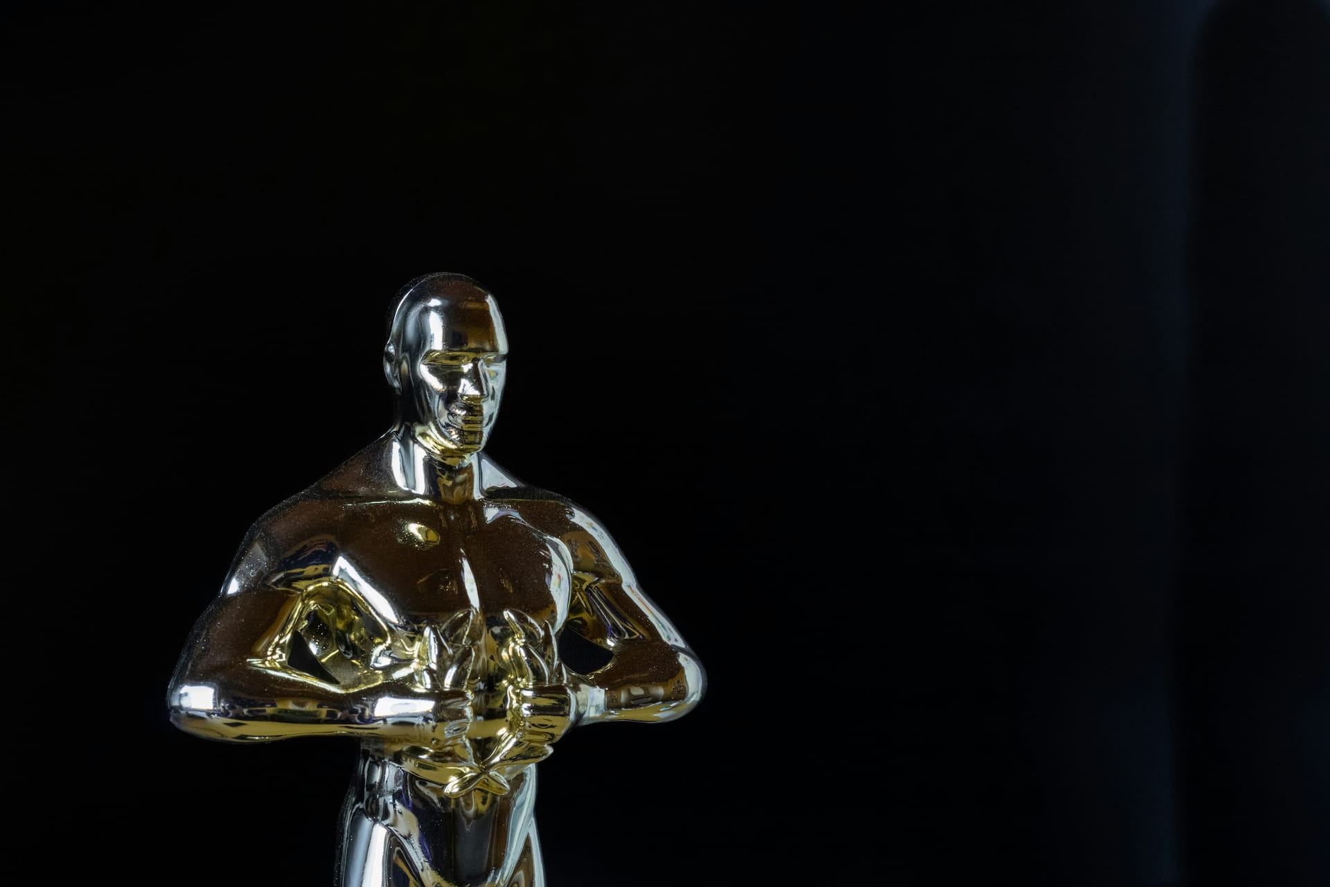 oscar statue